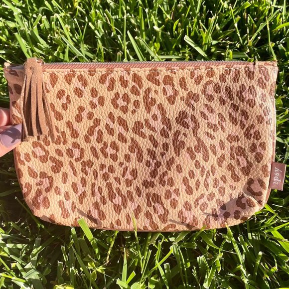 Leopard Print Mini Bag with Zipper - Picture 2 of 2
